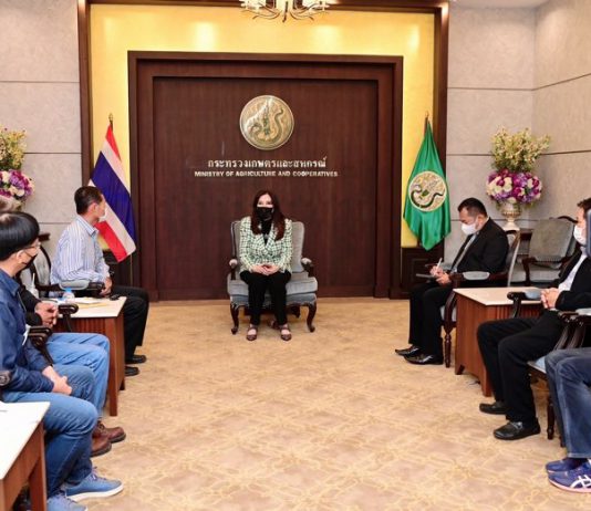 ‘รมช.มนัญญา’ เตรียมหารือ ‘รมว.เกษตรฯ’ เร่งแก้ปัญหาโควต้านมโรงเรียน ช่วยเหลือสหกรณ์ผู้เลี้ยงโคนมให้ได้รับ ความเป็นธรรมทุกฝ่าย