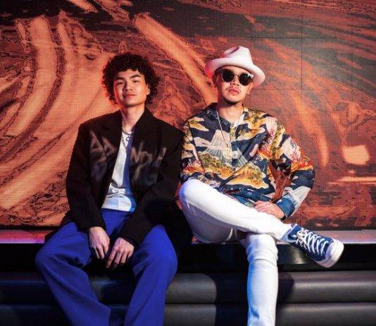 ‘JUICY’ Club song เพลงแรกของ SMEW ที่ได้มาร่วมงานกับ ตัวพ่อ Club song อย่าง ‘พี่ขัน ไทยเทเนี่ยม’