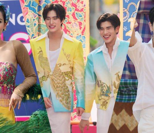 อภิมหาสงกรานต์รางน้ำสุดคึกคัก นักท่องเที่ยวไทย-ต่างชาติแห่เล่นน้ำสงกรานต์แน่นซอยรางน้ำ