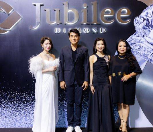 จัดยิ่งใหญ่ครบรอบ 95 ปี JUBILEE DIAMONDโชว์เครื่องประดับเพชรระดับเวิลด์คลาสจากทั่วทุกมุมโลกสุดเอ็กซ์คลูซีฟแอฟ ทักษอร ร่วมฉลองเดินฟิน่าเล่สวมเครื่องประดับเพชร 125 ล้านบาท ในงาน Jubilee Diamond 95th Anniversary, House of Excellence
