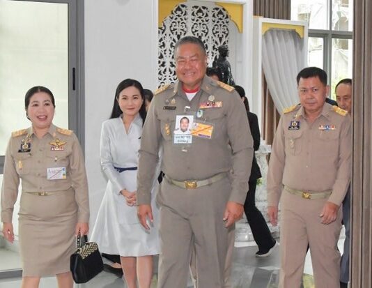 องคมนตรี ติดตามสถานการณ์น้ำทั่วประเทศ