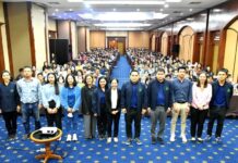 มกอช. เดินสายติวเข้ม ผู้เลี้ยงไก่ไข่ ผู้ประกอบการฟาร์มไก่ไข่ เสริมความรู้มาตรฐาน GAP พร้อมออกหน่วยบริการเคลื่อนที่รับคำขอใบอนุญาต ยกระดับสู่มาตรฐานบังคับฟาร์มไก่ไข่