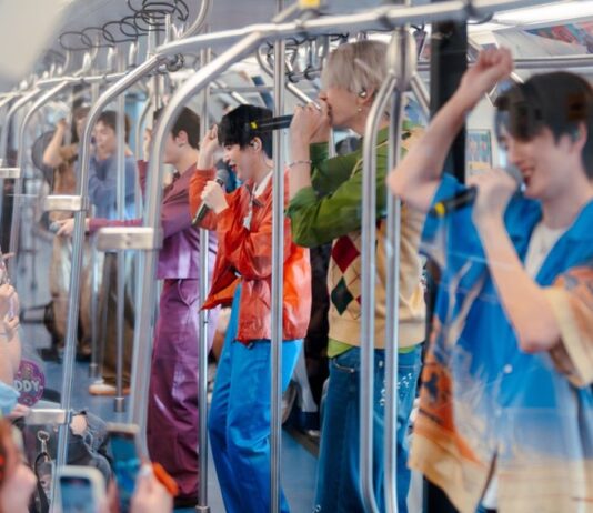 SkyTrain Music Fest สร้างไวรัล ติดเทรนด์ Social Mediaคอนเสิร์ตในรถไฟฟ้า BTS แฟนๆของ 7 ศิลปินแฮปปี้..ฟินทุกโมเมนต์