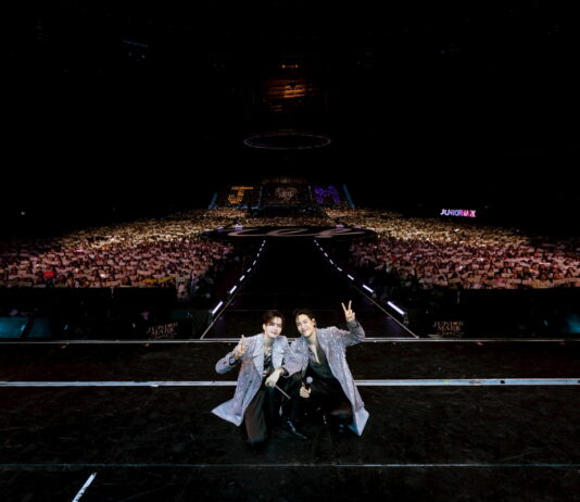 แฟนๆ จะเครซี่!! “จูเนียร์-มาร์ค” เสิร์ฟความฮ็อบจนเต็มอิ่มฟินขั้นสุด จัดเต็มทุกโชว์ครบทุกโมเมนต์ทั้ง 2 วัน ในงาน “Junior Mark ShineRise FANCON” แรงทะลุพุ่งทะยานเทรนด์ X “อันดับ 1” ของโลก