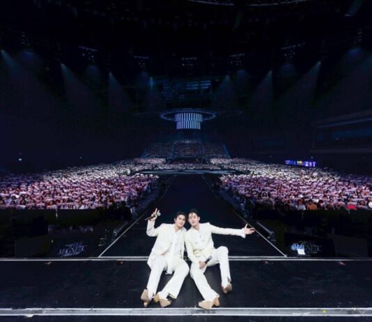 เคมีพุ่งเกินร้อย! “วิลเลี่ยม-เอส”สะกดทุกสายตา ดึงดูดแฟนๆ ชวนหลงใหลตลอด 2 วันเต็มอิ่มฟินจุใจ ในงาน “William Est WE Magnetic FANCON”แรงเกินต้านพุ่งขึ้น “อันดับ 1” เทรนด์ X ของโลก