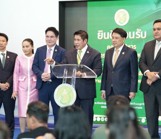 รองนายกฯธรรมนัส นำทีมกระทรวงเกษตรฯ เดินหน้า 6 แนวทางสานต่อนโยบายหลัก ดันไทยสู่ศูนย์กลางการเกษตรและอาหารของโลก ชู “3 สร้าง” ยกคุณภาพชีวิตเกษตรกรไทย