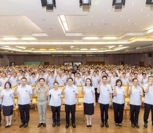 สธ.Kick off “หมอไม่ล้า ประชาชนไม่รอ”ยกระดับการให้บริการ และการเข้าถึงการดูแลรักษาสุขภาพ