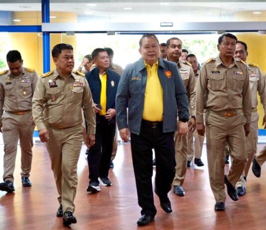 ”ไชยา พรหมา“ เยือน อบจ.สงขลา นายกสุพิศต้อนรับ แจงปัญหาความเดือดร้อนของประชาชน