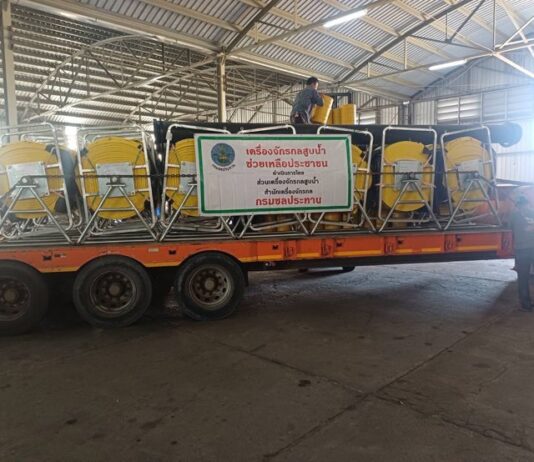 กรมชลฯ ระดมเครื่องจักรกล เครื่องมือ สนับสนุนภารกิจระบายน้ำฟื้นฟูพื้นที่น้ำท่วมภาคใต้