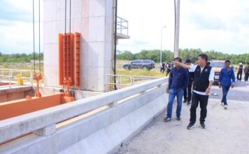 อธิบดีกรมชลประทานลงพื้นที่ติดตามและเร่งรัดงานก่อสร้างโครงการสำคัญ จ.นครศรีธรรมราช