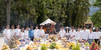 ภาพยนตร์ “สรรพลี้หวน” เปิดตัวสุดยิ่งใหญ่! ค่าย “มูฟวี่ สตูดิโอวีไอพี” จับมือ “เอกชัย ศรีวิชัย” นำทัพนักแสดงบวงสรวง-จัดคอนเสิร์ตเปิดตัว ณ วัดเขาน้อย นครศรีฯ