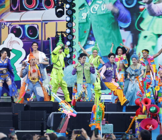 เริ่มแล้ว! คิง เพาเวอร์ ฉลองปีใหม่ไทยอย่างยิ่งใหญ่ ในงาน “อภิมหาสงกรานต์รางน้ำ THE JOY OF THAI ตะลุยสุข สนุกไทย” รวมมิตร อภิ ‘มาหา’ ความมันส์” จัดเต็มมหกรรมความบันเทิง ให้กับนักท่องเที่ยวทั้งไทยและต่างประเทศ ตั้งแต่วันนี้ถึงวันที่ 14 เม.ย. นี้