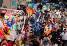 คิง เพาเวอร์ ฉลองมหาสงกรานต์สุดยิ่งใหญ่ ในงาน “อภิมหาสงกรานต์รางน้ำTHE JOY OF THAI ตะลุยสุข สนุกไทย”รวมมิตร อภิ ‘มาหา’ ความมันส์” จัดเต็มมหกรรมความบันเทิง ตั้งแต่วันนี้ถึงวันที่ 14 เม.ย. นี้