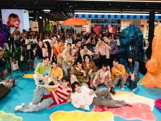 “MINTTY” เสิร์ฟความฮอตทะลุสยาม! เปิด First Stage เพลง “HOT TEA” เรียกเสียงกรี๊ดลั่นห้าง พร้อมเซอร์ไพรส์โปรเจกต์ใหม่รัวๆ