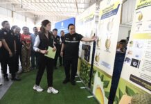 รมช.เกษตรฯ “ปิยะรัฐชย์” ตรวจเยี่ยมการปฏิบัติงานของพนักงานเจ้าหน้าที่ตรวจสอบล้งทุเรียนอ่อน ตาม มกษ. 9070-2566 พร้อมผุดไอเดียนำนวัตกรรมชุดทดสอบแคดเมียมและ BY2 ใช้ตรวจคัดกรองทุเรียนก่อนส่งออก