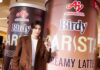“ภูวินทร์ ตั้งศักดิ์ยืน” เสิร์ฟโมเมนต์เข้มละมุนเกินคาด ในงาน “Birdy Barista The House of Layers” เปิดตัวพรีเซนเตอร์คนใหม่สุดอบอุ่นใจกลางกรุง